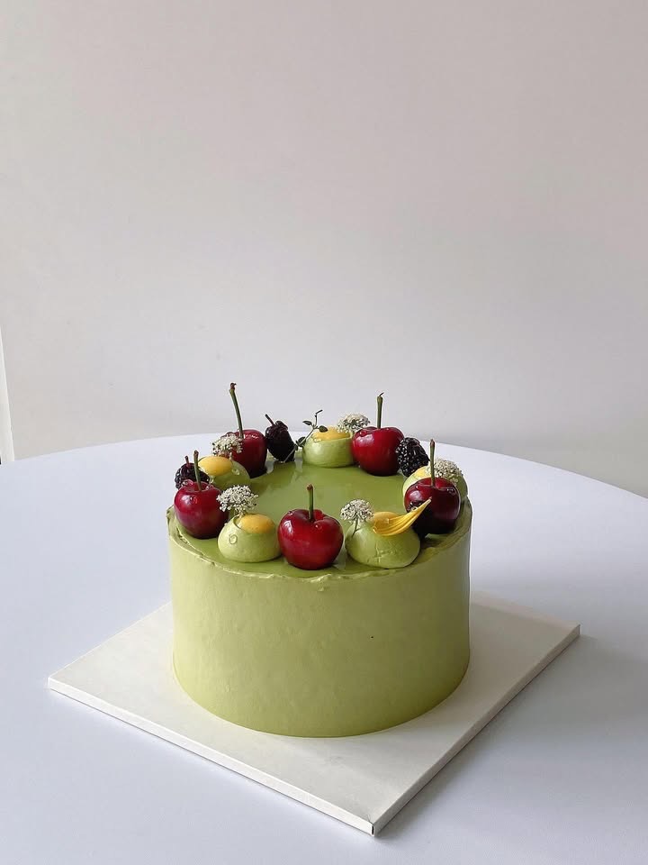 Matcha-Yuzu-Torte, ganz